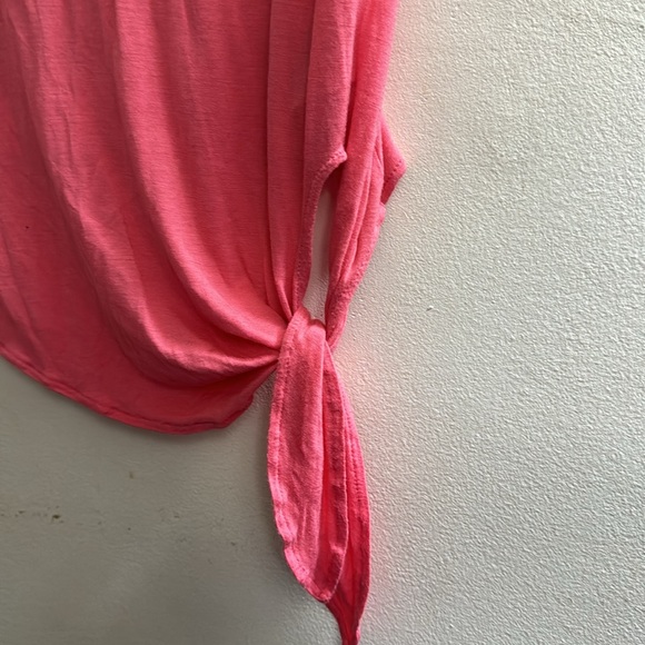 Guess top - Picture 2 of 4